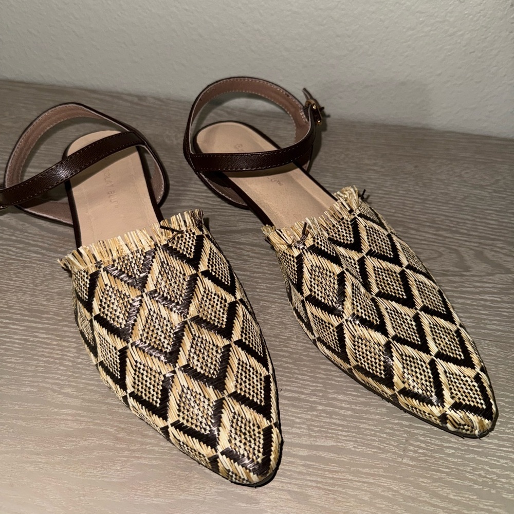 Chocolate Blu Slingback Shoe Leather Brown Tan Woven Raffia Pointed toe size 9